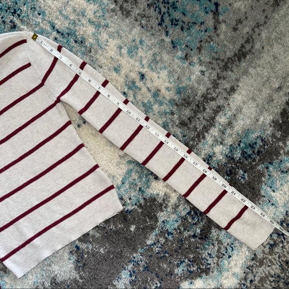 Prince Fox Long Sleeve Crop - Picture 7 of 7